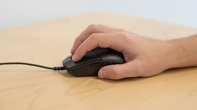 Logitech G203 Prodigy Claw Grip Picture