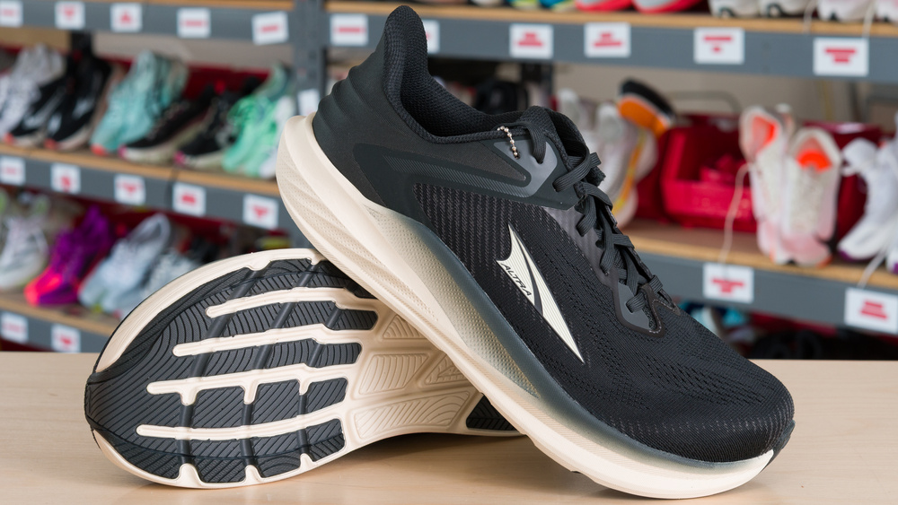 Altra Torin 8 Review - RTINGS.com