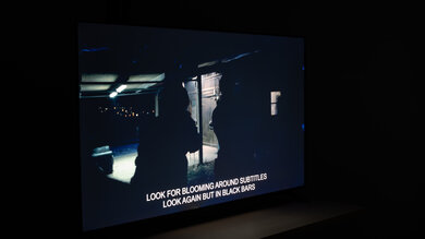 TCL Q5/Q550G QLED Blooming Photo