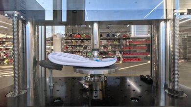 Nike Revolution 8 Forefoot Cushioning Picture