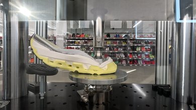 On Cloudmonster 3 Hyper Heel Cushioning Picture