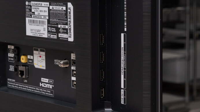 LG 48 CX OLED Inputs 2