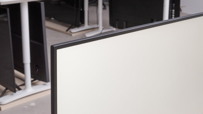 Dell UltraSharp U2721DE Borders Picture