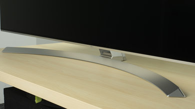 LG UH9500 Stand Picture