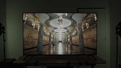 LG UT7570 [UT75, UT7590] HDR Hallway Photo