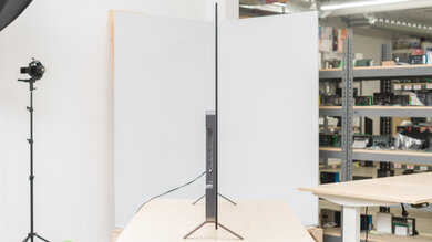 LG B4 OLED Thickness Picture