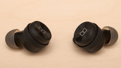 Monster Clarity 101 AirLinks Truly Wireless Controls Picture