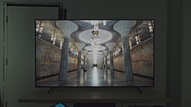 Samsung DU8000 HDR Hallway Photo