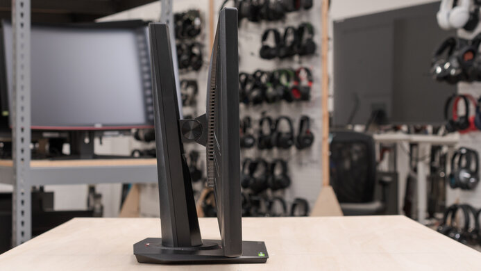 ASUS TUF Gaming VG259QM Thickness Picture