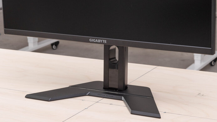 Gigabyte G27Q Stand Picture