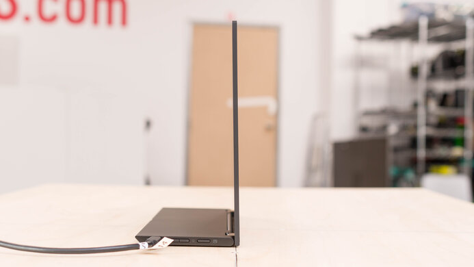 Lenovo ThinkVision M14 Thickness Picture