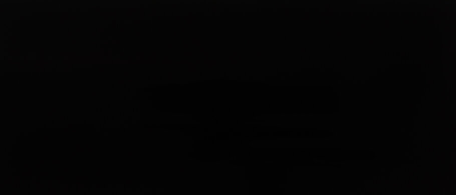 Dell Alienware AW3423DW Average Room Off Picture