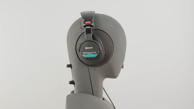 Sony MDR-7506 Side Picture