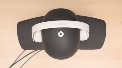 Beats Solo Pro Top Picture