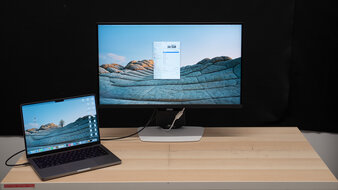 MSI MPG 274URDFW E16M Display Picture