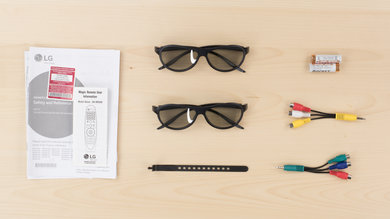 LG UH8500 In The Box Picture