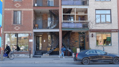 Panasonic LUMIX GH5s Sample Gallery - Studio