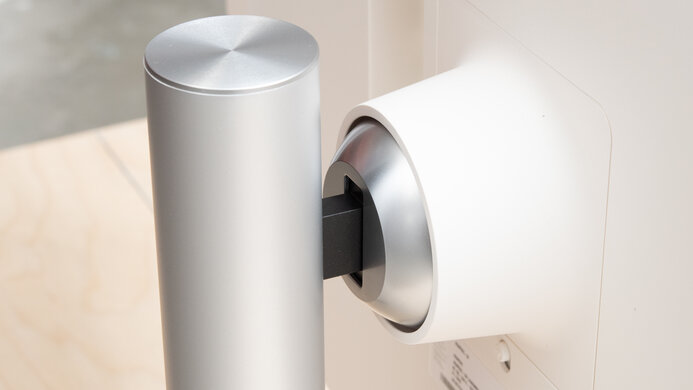 LG 40WP95C-W Ergonomics Picture