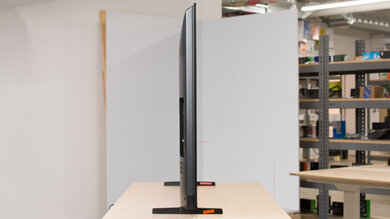 Hisense QD7QF Thickness Picture