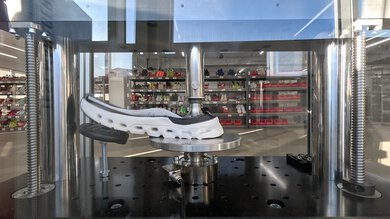 On Cloudrunner 2 Heel Cushioning Picture