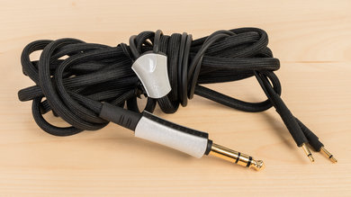 Sennheiser HD 700 Cable Picture