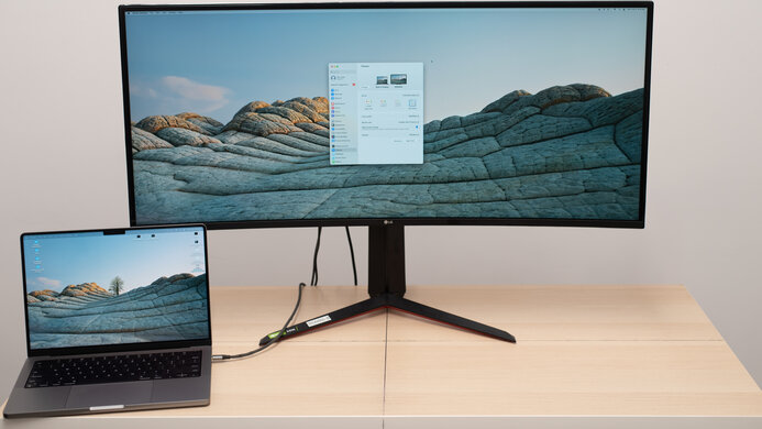 LG 38GN950-B Display Picture