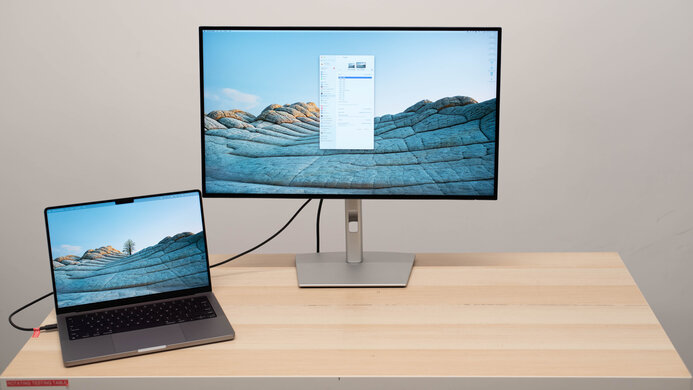 Dell U2725QE Display Picture
