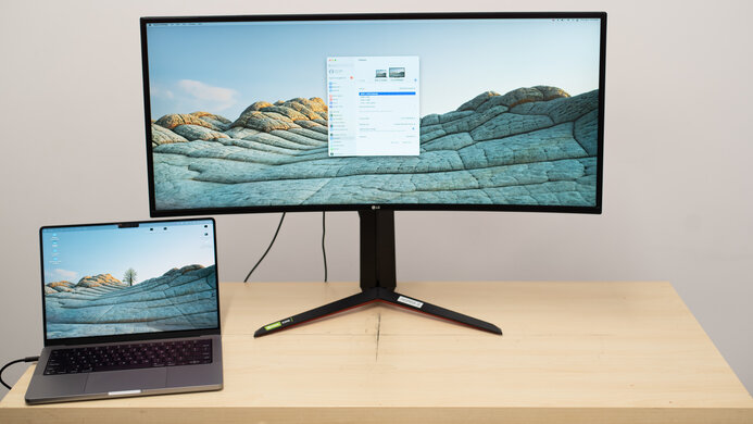 LG 34GP83A-B Display Picture