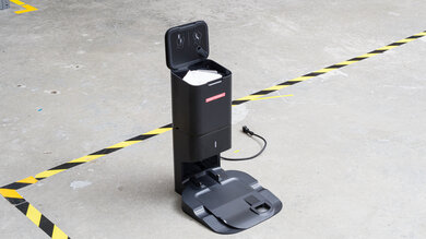 iRobot Roomba i1 Station Photo