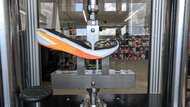 Brooks Hyperion 2 Forefoot Bending Resistance Picture