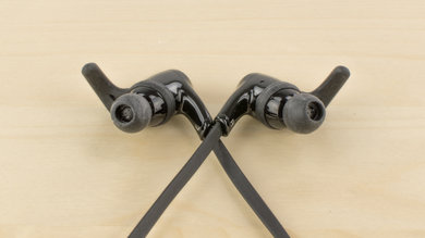 SoundPeats Q8 Wireless Comfort Picture