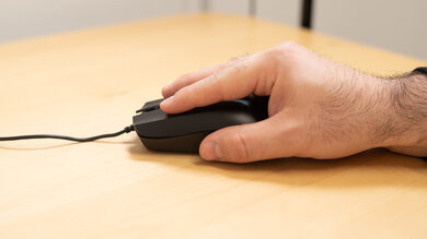 Razer Abyssus Essential Fingertip Grip Picture