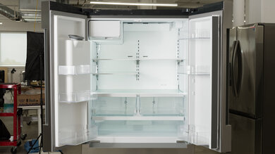 Bosch 100 Series B36FD10ENS Interior Storage Photo