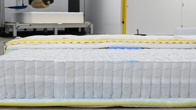 Beautyrest Silver BRS900 Foam Layer Material Picture