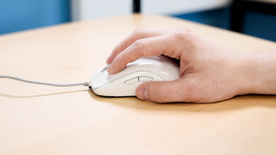 BenQ ZOWIE FK1+-B Claw Grip Picture