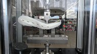 On Cloudrunner 3 Max Forefoot Bending Resistance Picture
