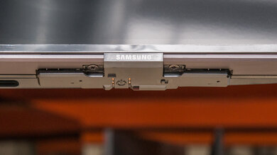 Samsung QN85B QLED Controls Picture