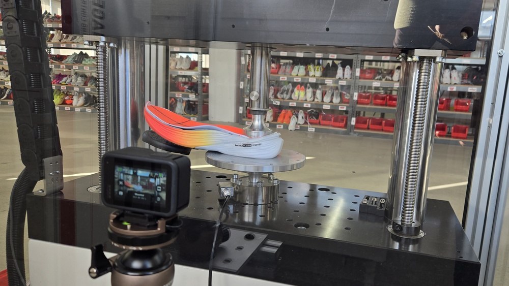 Brooks Hyperion Elite 4