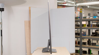 LG G5 OLED Thickness Picture