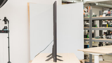 LG QNED90T Thickness Picture