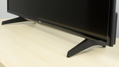 LG UH6100 Stand Picture