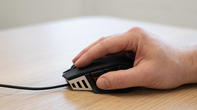 Corsair M65 RGB Elite Fingertip Grip Picture