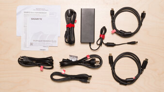 Gigabyte MO27Q28G In The Box Picture