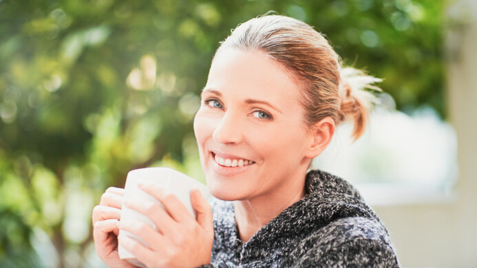 Samsung Odyssey G55C S27CG55 Average Room