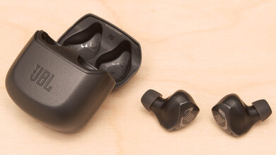 JBL CLUB PRO+ TWS True Wireless Build Quality Picture