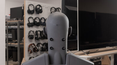 JBL TUNE 220TWS Truly Wireless Rear Picture