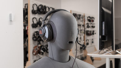 JBL Quantum 400 Design Picture 2