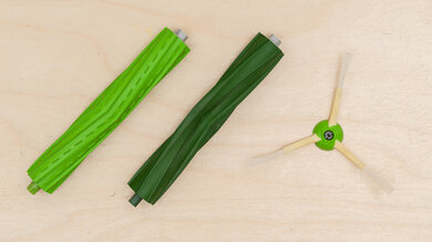 iRobot Roomba i8+ Brushroll And Tools Photo