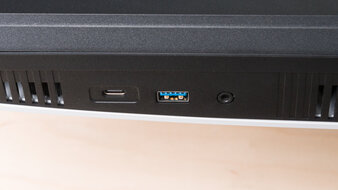 BenQ MOBIUZ EX321UX Inputs 2