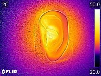 Corsair Virtuoso RGB Wireless SE Breathability After Picture